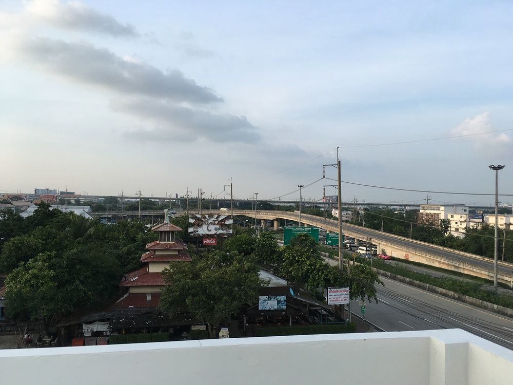 A-Port Hotel Bangkok Bagian luar foto